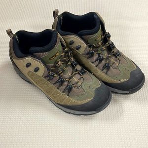 *Men’s Size 11* HI-TEC 7005 Mckenzie Hiking Boots